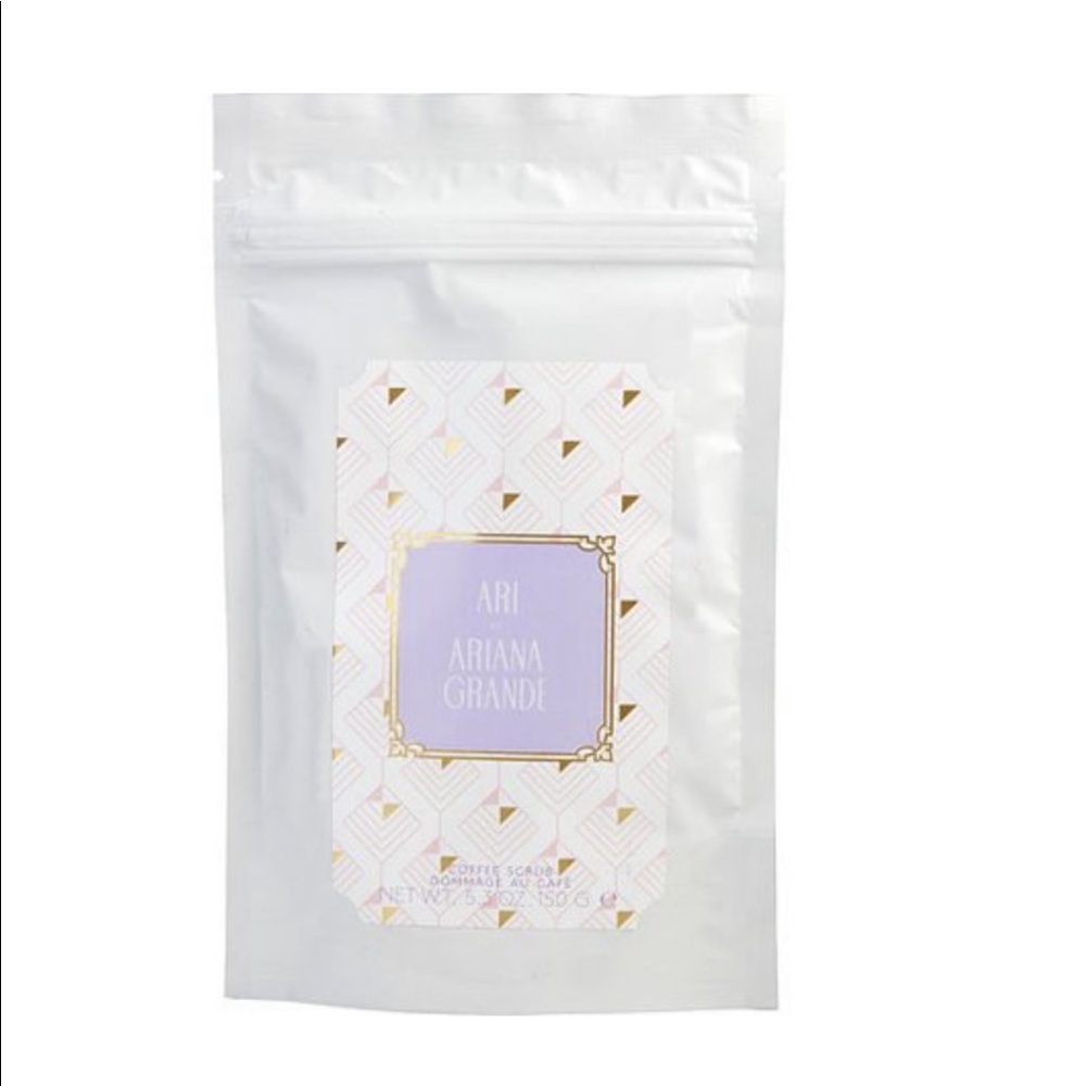 💜Ariana Grande Exfoliating Coffee Body Scrub💜